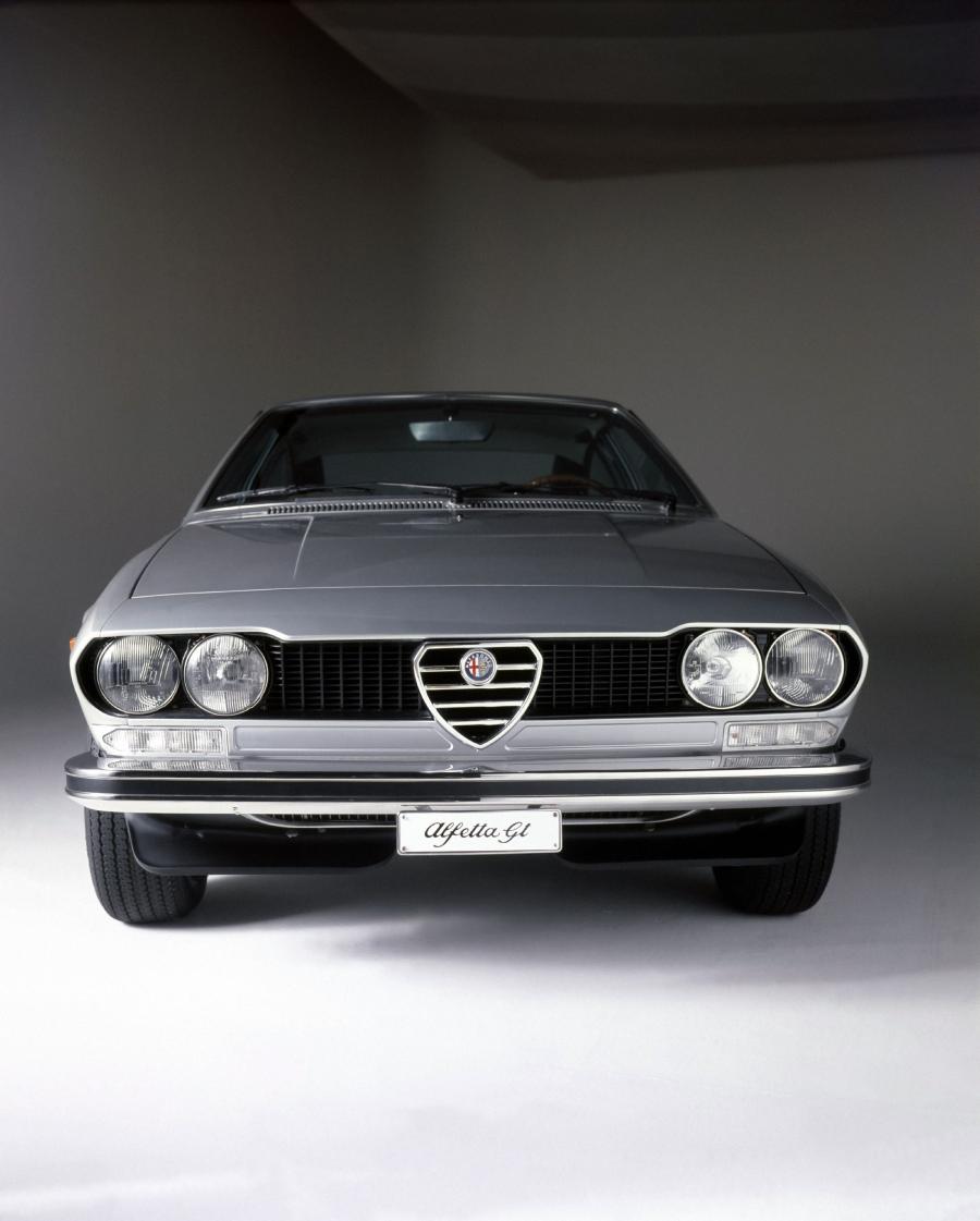  Alfa Romeo Alfetta GT (116) 1974 года  (фото 6 из 18)